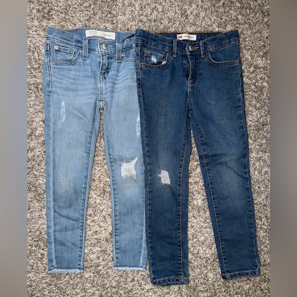 Little girls Levi’s size 5 and 6